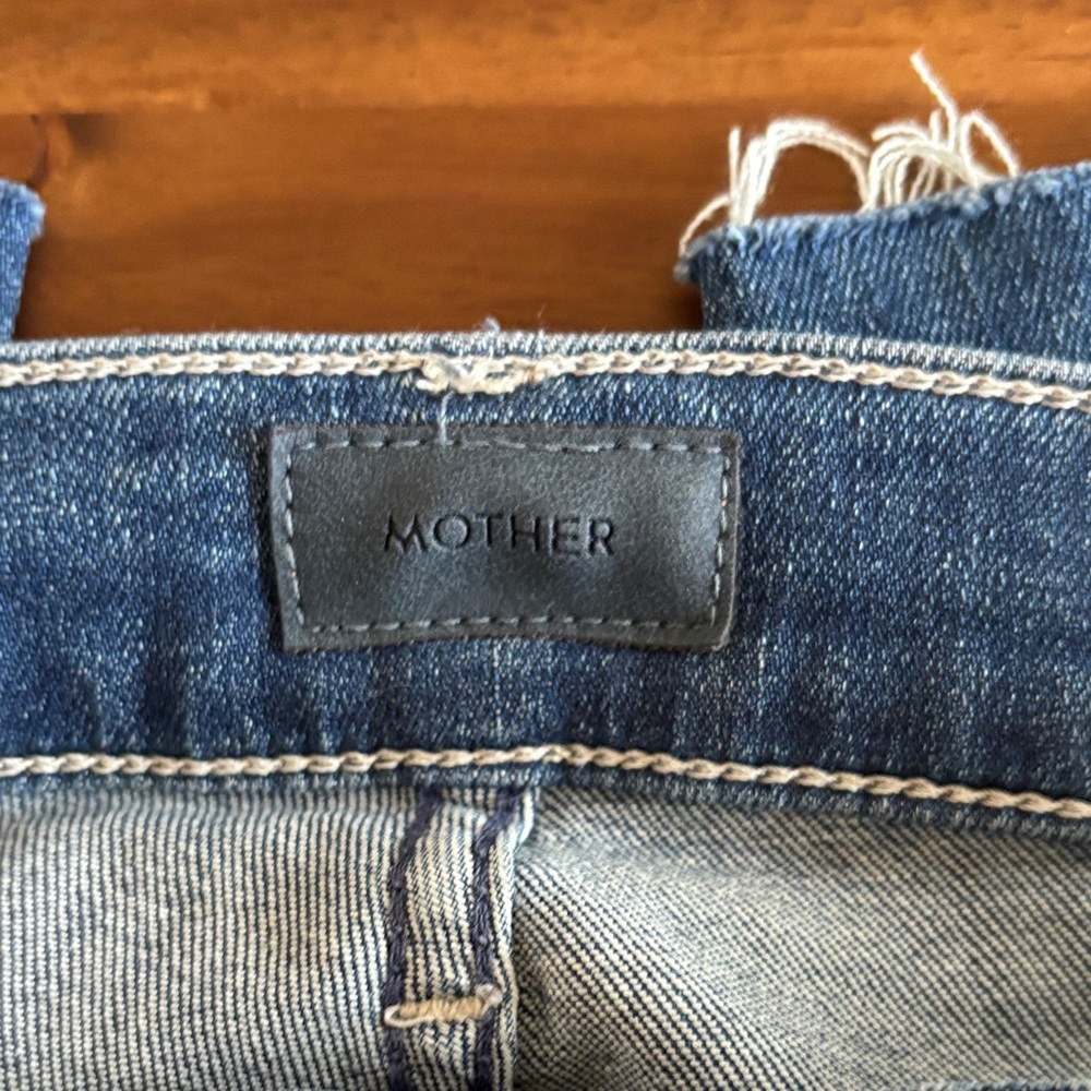 MOTHER Dazzler Mid Rise Jeans - Size 25 - Picture 3 of 6